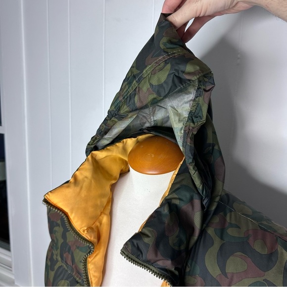 Shady Ltd Camo Reversible DOWN Insulated Puffer Vest - Picture 4 of 12